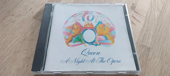 Queen – A Night At The Opera