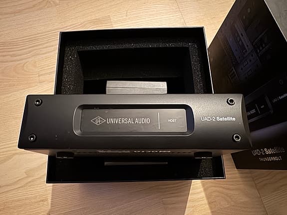 Universal Audio UAD-2 Satellite Octo (Thunderbolt)
