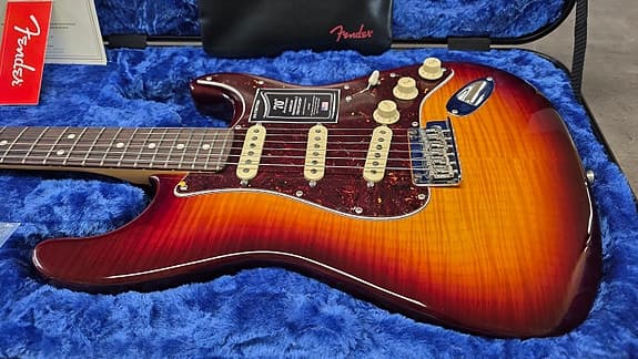 Fender American Stratocaster 70th Anniversary Professional II AAA Flame Top