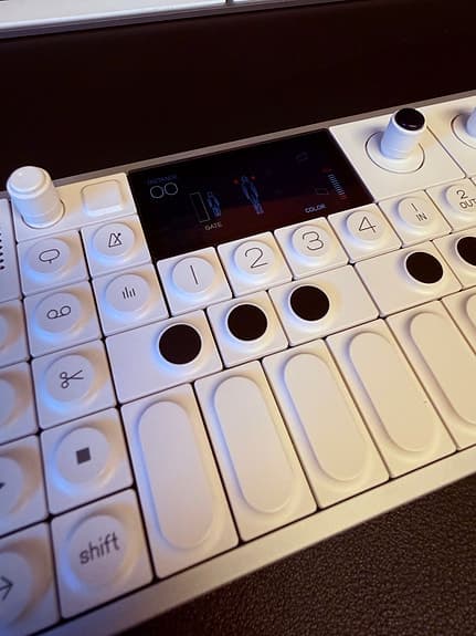 Teenage Engineering OP-1 Field – som ny