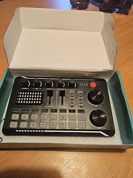 AUDIO INTERFACE MIXER