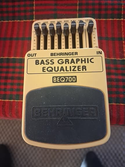 Behringer BEQ700 Bass Graphic Equalizer