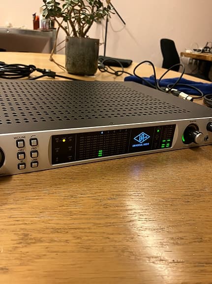 Universal Audio Apollo Quad
