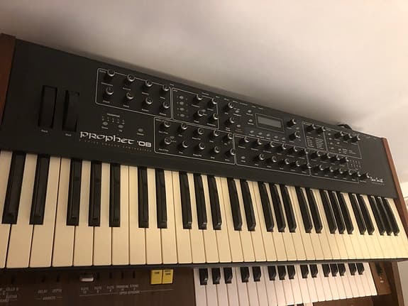 Dave Smith Instruments Prophet '08 – velholdt analog synthesizer