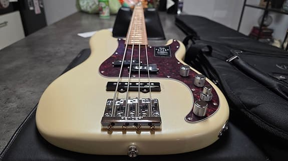 Fender Player Plus Precision Jazz PJ Active Bass NEW - Noiseless Pickups 18V