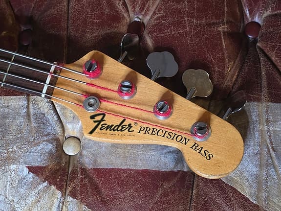 Fender Precision Bass 1968 ARTIST OWNED American Vintage 60s