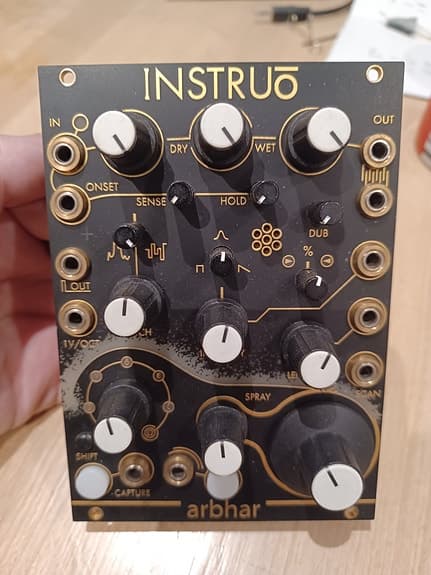 Arbhar Instruo eurorack modul