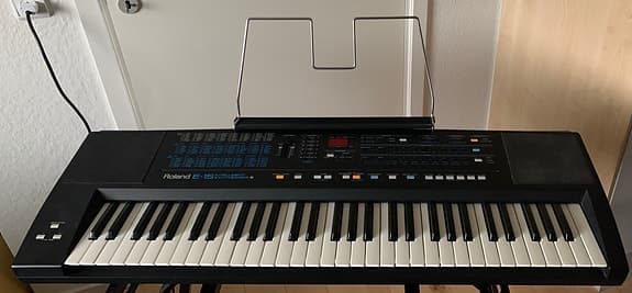 Roland E-15 Intelligent Synthesizer Keyboard