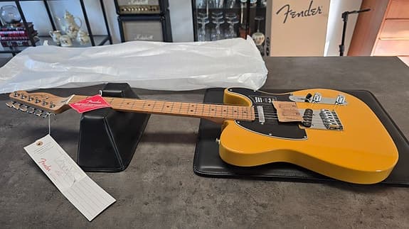 Fender Player Telecaster FSR Ash Butterscotch Blonde Roasted Maple Neck