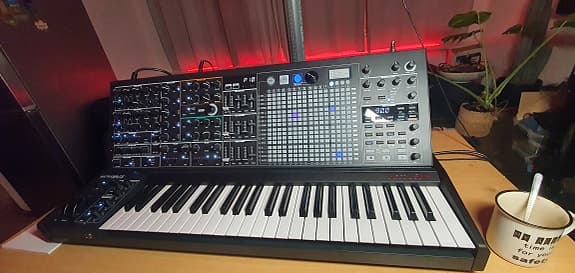 Arturia Matrixbrute (NOIR)