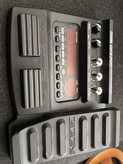 Zoom GFX707 multieffektpedal til guitar