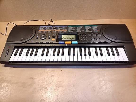 Begynder keyboard med midi funktion