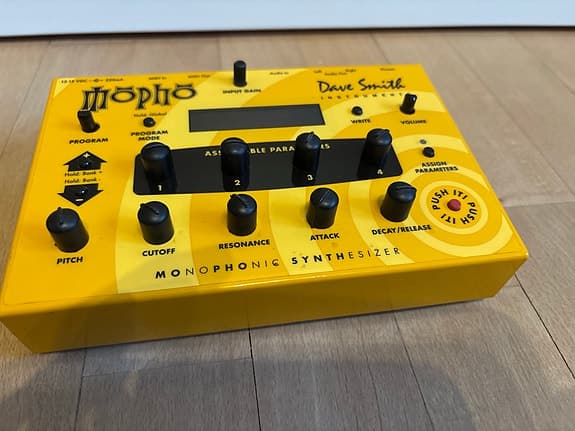 Dave Smith Instruments Mopho monofonisk synthesizer