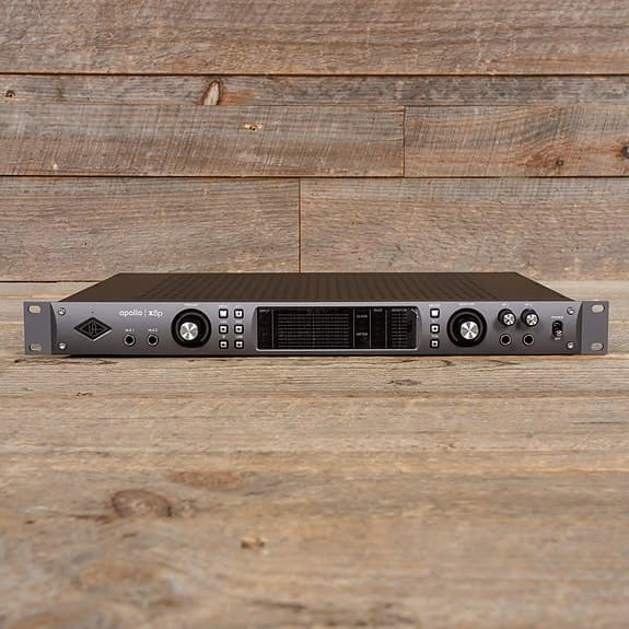 Universal Audio Apollo x8 Thunderbolt 3 Audio Interface – HEXA Core DSP