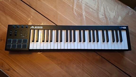 Alesis V49 MIDI-keyboard 49 tangenter sort