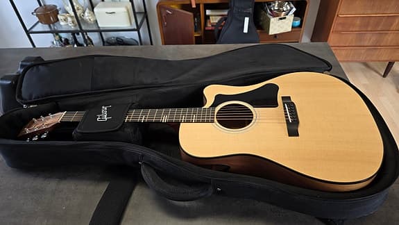 Gibson Songwriter EC G-Writer Walnut NEW - LR Baggs Piezo USA Acoustic Guitar
