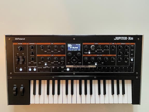 Roland Jupiter-Xm synthesizer