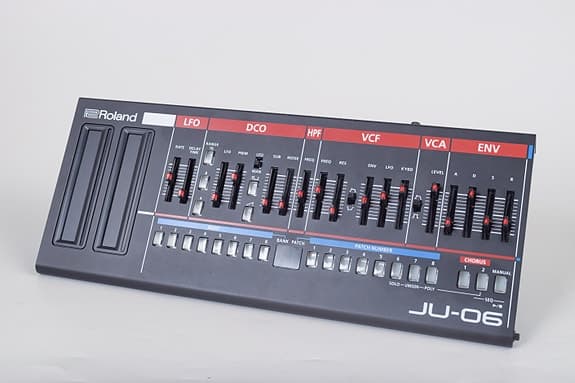Roland Boutique JU-06 synthesizer