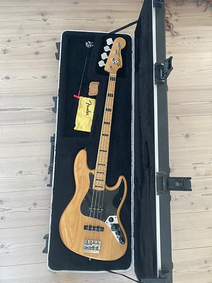 Fender American Deluxe Jazz Bass, 2011