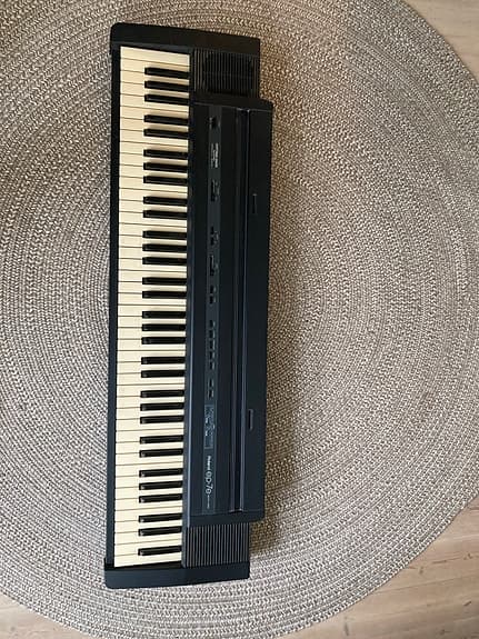 Roland ep-7e digital piano keyboard