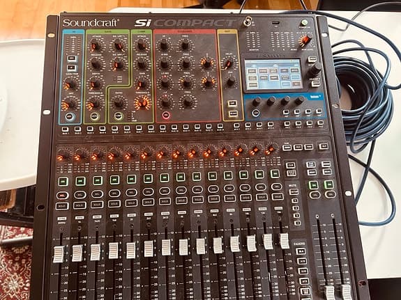 Soundcraft si compact 16 med mini 32 stagebox og kabel