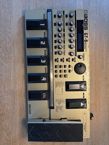 Boss GT-6 guitar multieffekt pedal