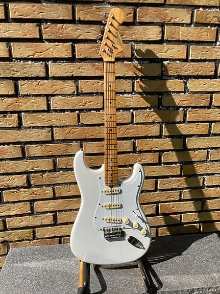 Santana JAPANSK Stratocaster Vintage