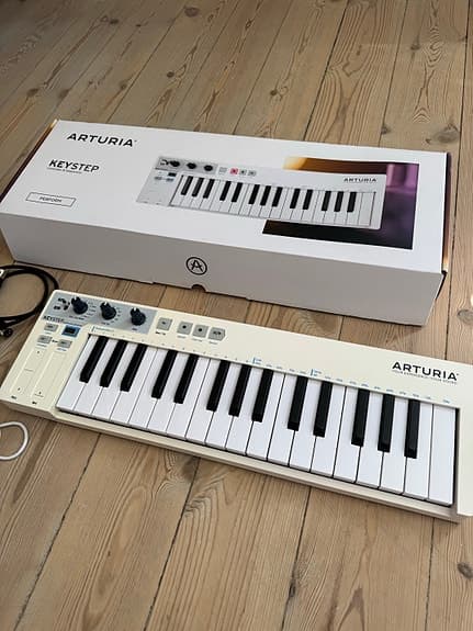 Arturia Keystep MIDI keyboard / controller hvid