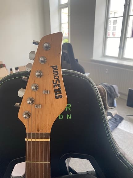 Starsound elektrisk guitar Stratocaster-style sunburst