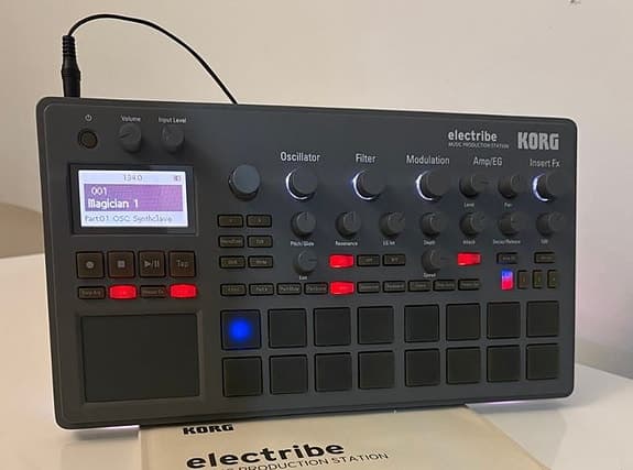 Korg - Electribe 2 - - Keyboard-synthesizer - 2010