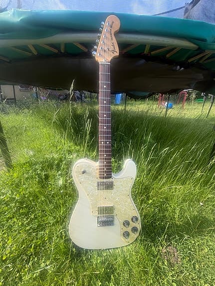 Fender Telecaster Deluxe ( Chris Shiflett signature ) foo fighters