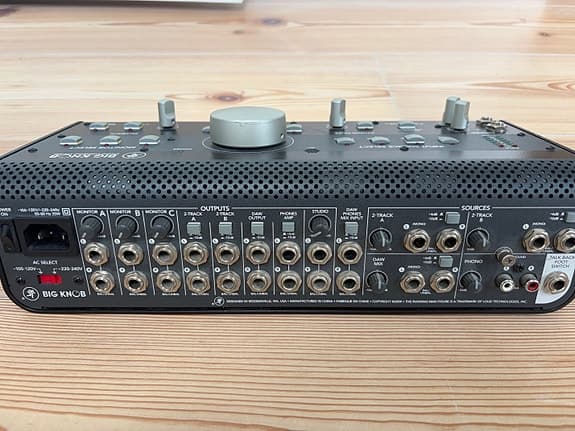 Mackie Big Knob Studio monitor controller