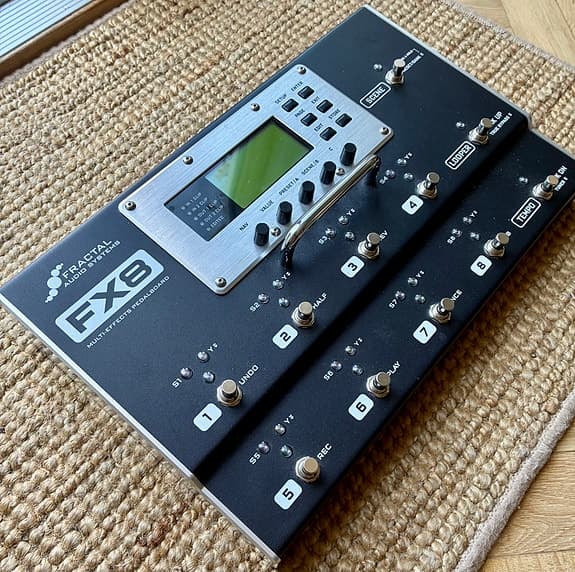 High-End Guitar processor / FX - Fractal FX8