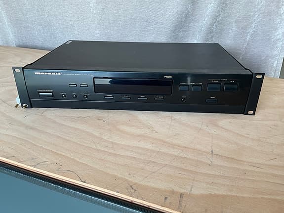 Marantz synthesizer stereo tuner sort (ST-48)