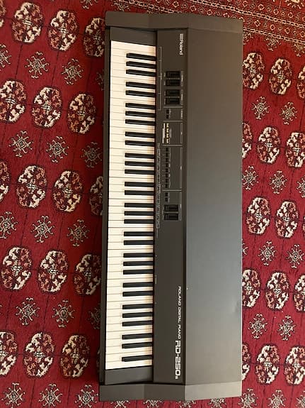 Roland RD-250s digital piano