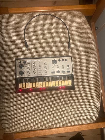 Korg Volca Keys synthesizer