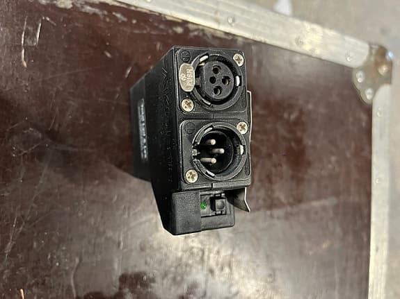 AKG B18, Phantom Power box.