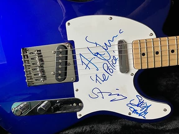 Sting - Guitar, Fender Squier Telecaster-guitar underskrevet af Sting, Andy Summ