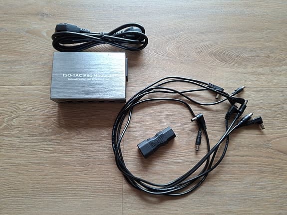 Pedalboard Power Supply - Harley Benton