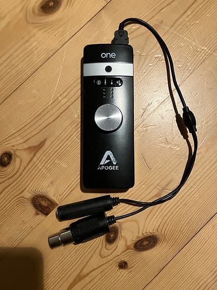 Apogee One audio interface sort
