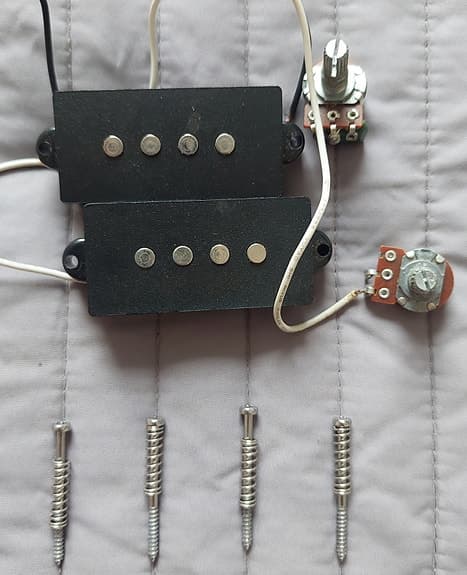 Selling two bass guitar hombuckers.