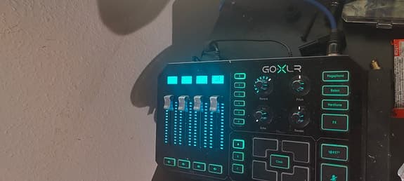 TC-Helicon GoXLR lydmixer / audio interface med RGB-lys