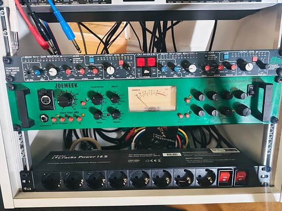 Joemeek vc1q kompressor / preamp rackenhed