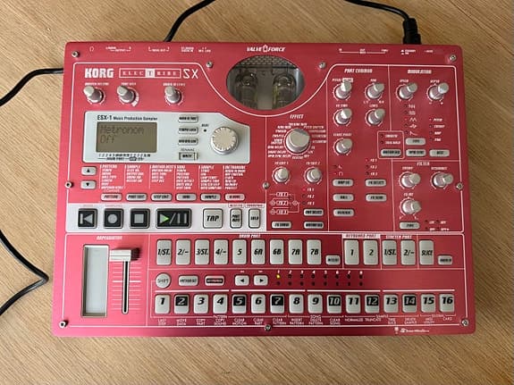 Korg Electribe ESX-1 SX sampler groovebox