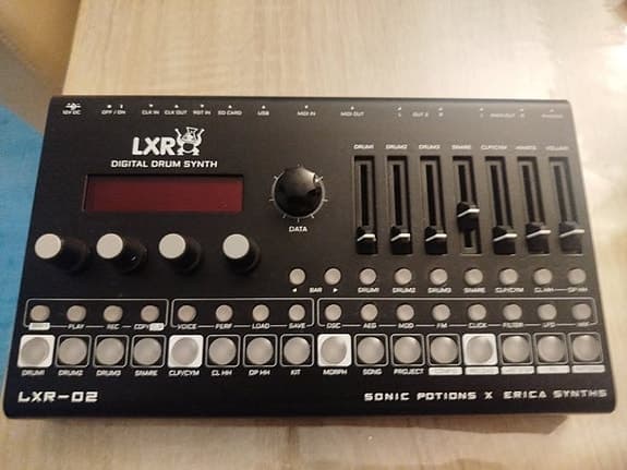 Sonic Potions - Erica Synths - LXRd2 - Trommemaskine - Tyskland - 2022