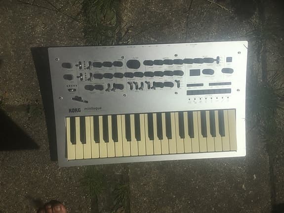 Korg Minilogue analog synthesizer keyboard