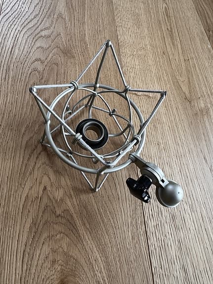 Neumann EA87