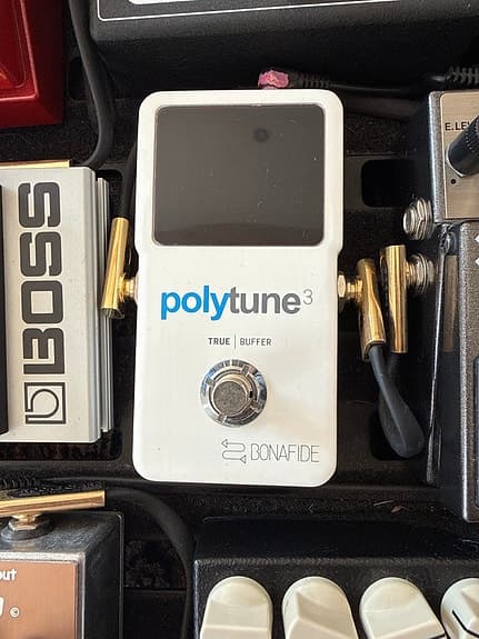 TC Electronic Polytune 3 guitar tuner pedal hvid