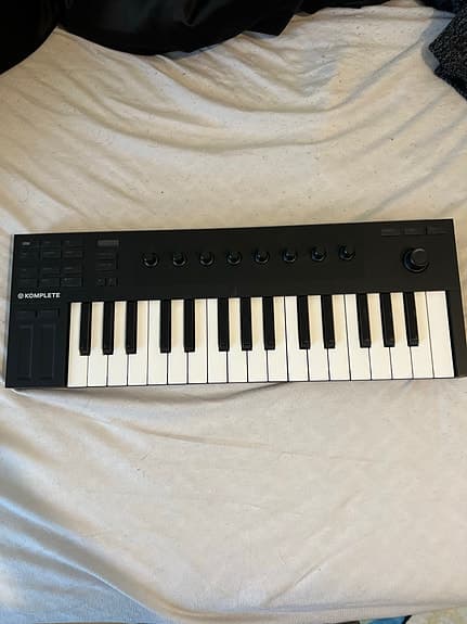 Native Instruments Komplete Kontrol M32 MIDI keyboard sort