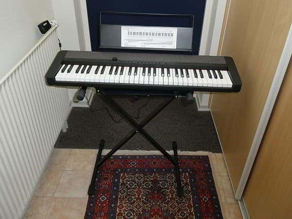 Casio CT-S1BK digital piano